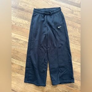 Women’s Nike Wide Leg Sweatpants